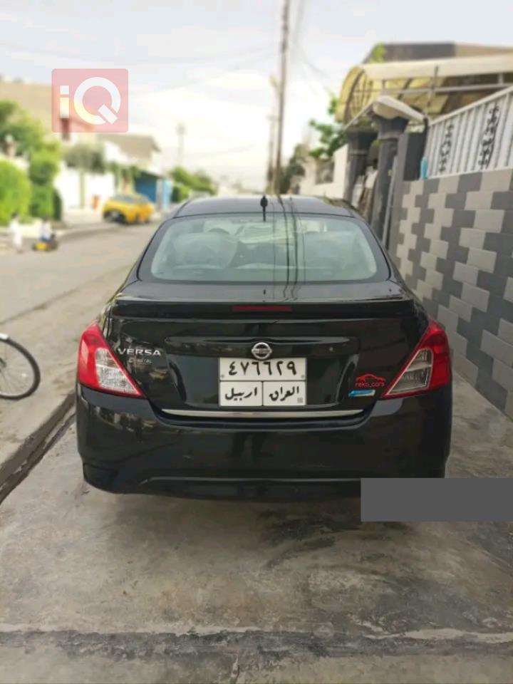 نیسان ڤێرسا